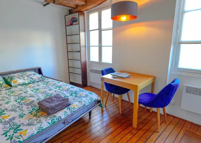 Romantic At Quartier Latin パリ