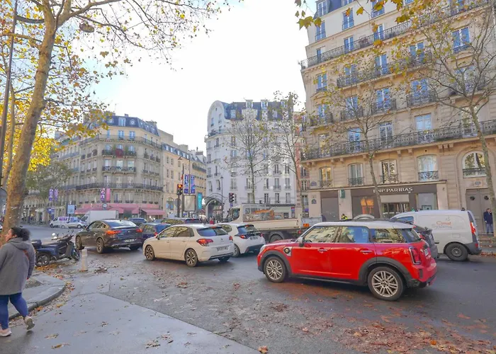 Romantic At Quartier Latin Apartment